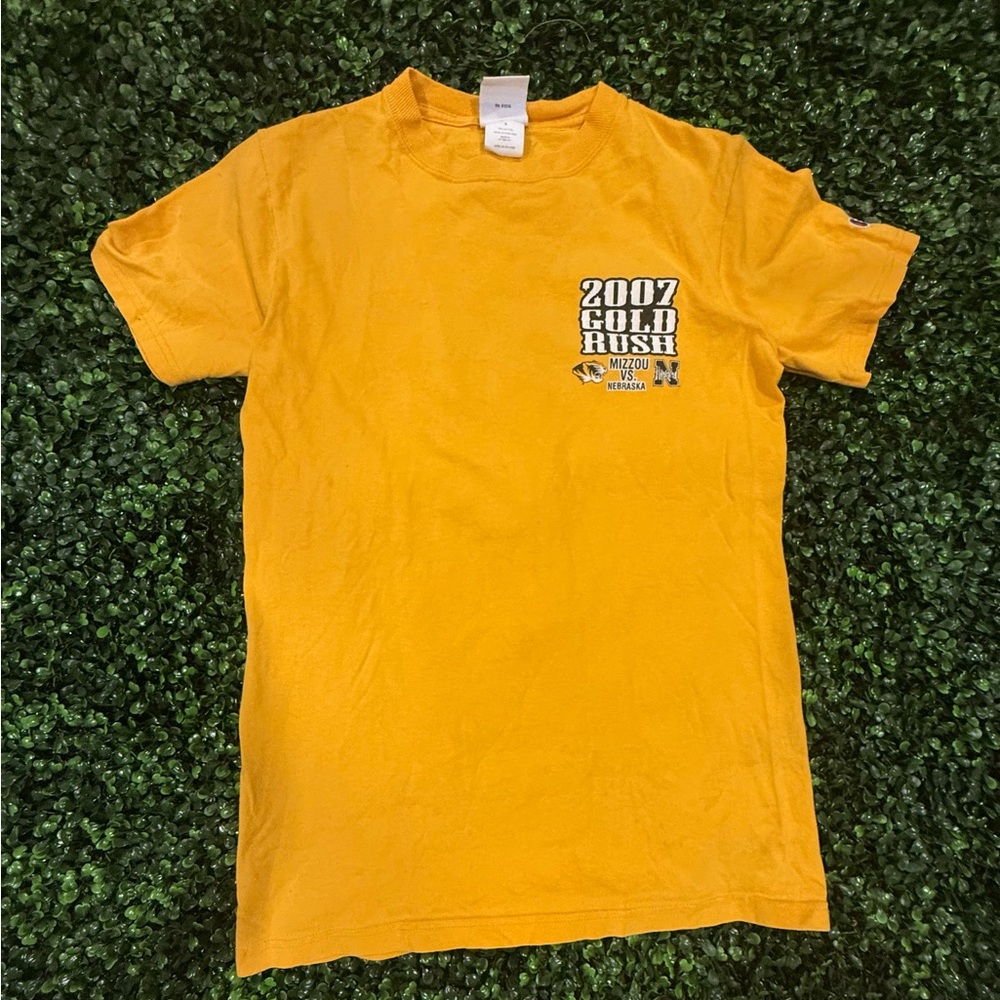 Champion Men’s Gold 2007 Graphic Short Sleeve Tee